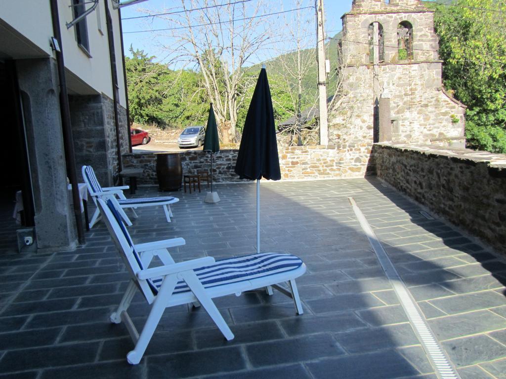 Apartamentos Rurales Casa Baltasar Monasterio De Hermo Eksteriør billede