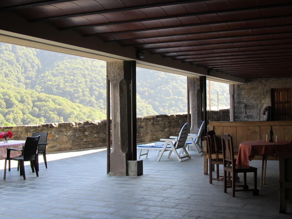 Apartamentos Rurales Casa Baltasar Monasterio De Hermo Eksteriør billede