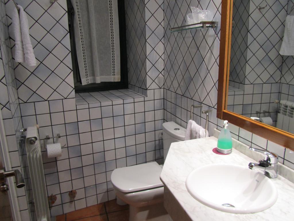 Apartamentos Rurales Casa Baltasar Monasterio De Hermo Eksteriør billede