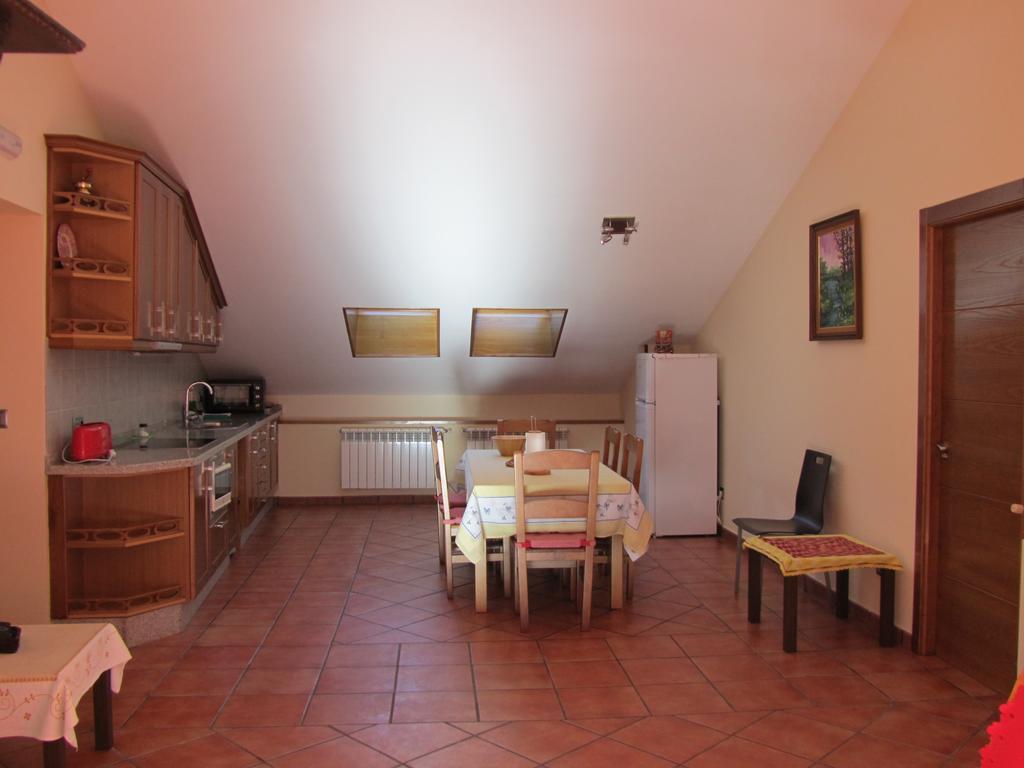 Apartamentos Rurales Casa Baltasar Monasterio De Hermo Eksteriør billede