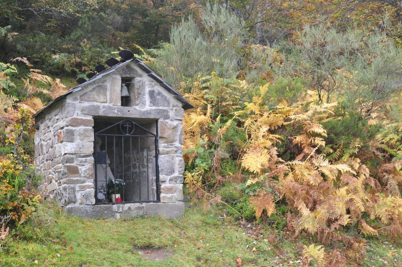 Apartamentos Rurales Casa Baltasar Monasterio De Hermo Eksteriør billede